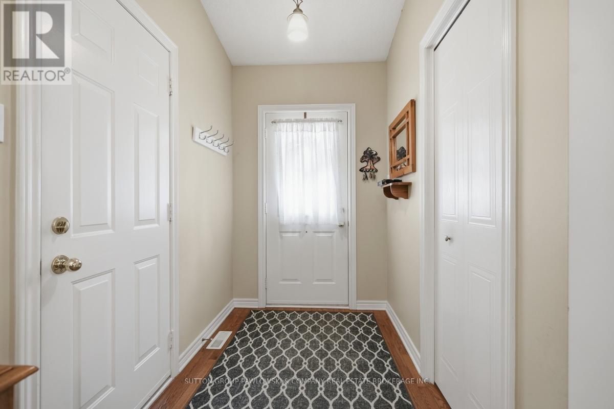 64 - 1241 Hamilton Road Property Photo 14