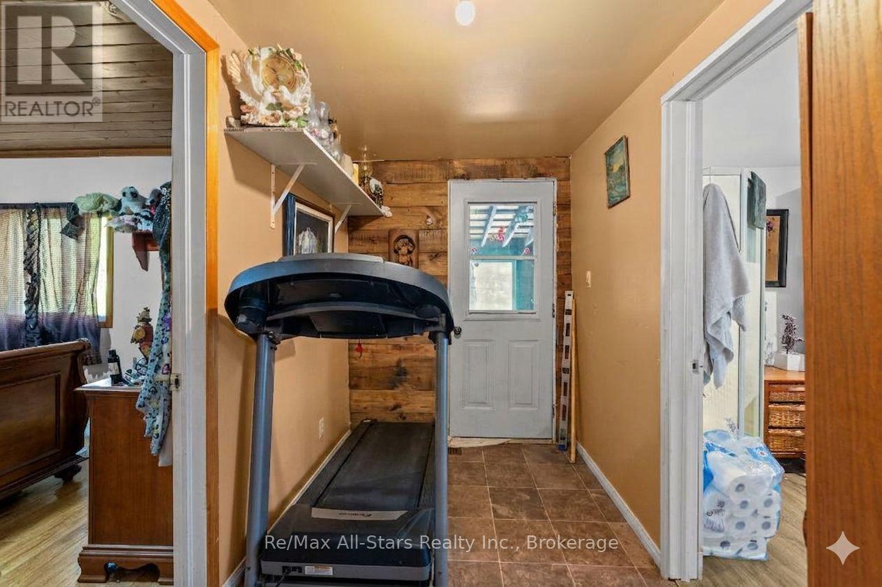 2170 Buckslide Road Property Photo 9