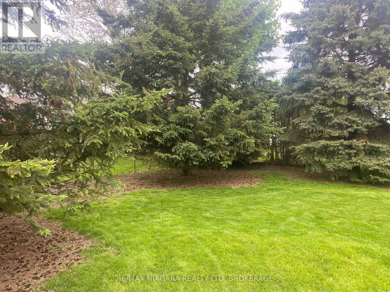 735 Niagara Boulevard Property Photo 10