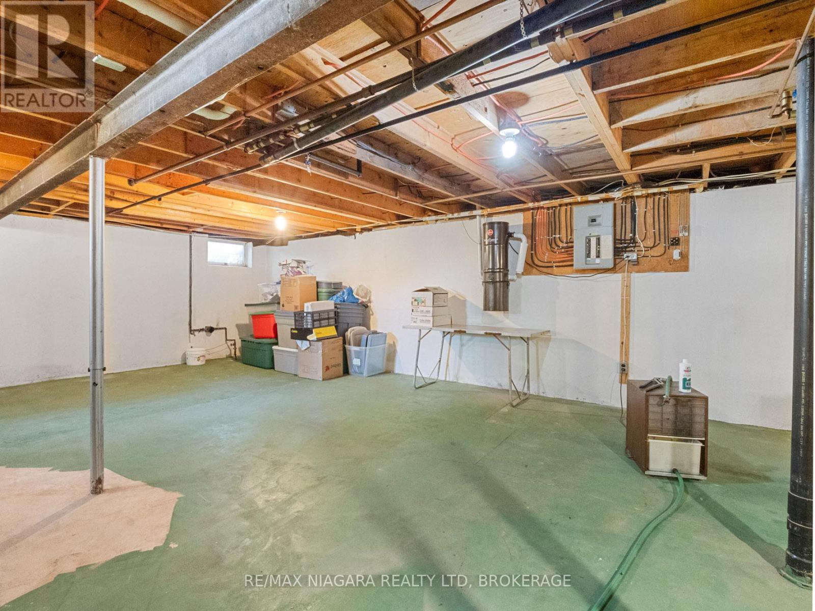 735 Niagara Boulevard Property Photo 33