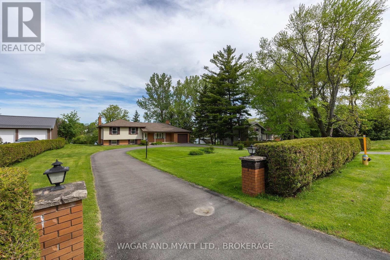 87 River Road Property Photo 2