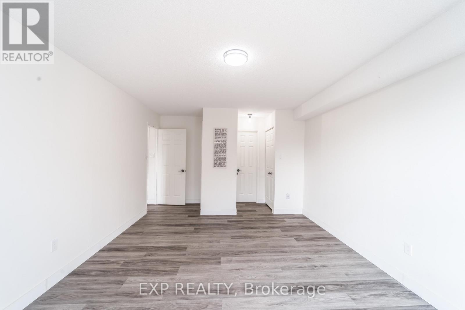 601 - 432 Main Street E Property Photo 25