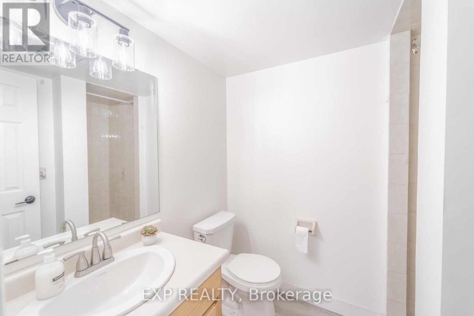 601 - 432 Main Street E Property Photo 26