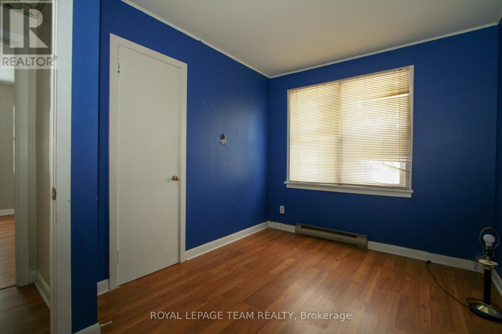 9 Cockburn Street Property Photo 19
