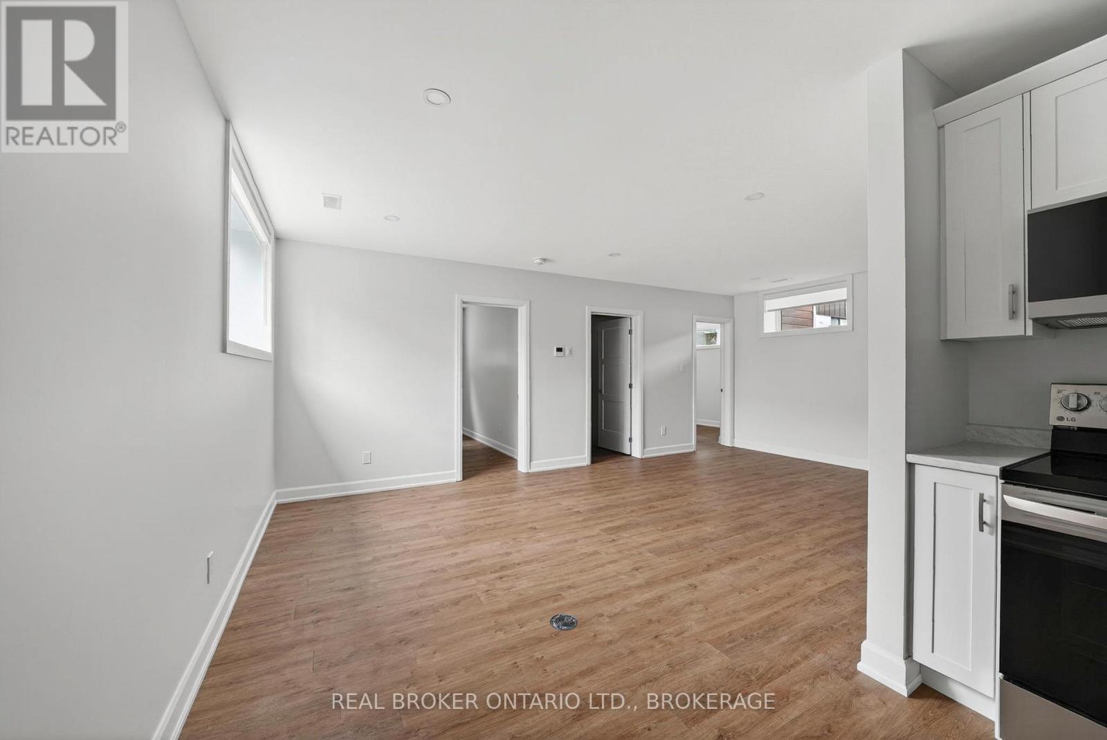 Unit #13c - 600 Second Street E Property Photo 6