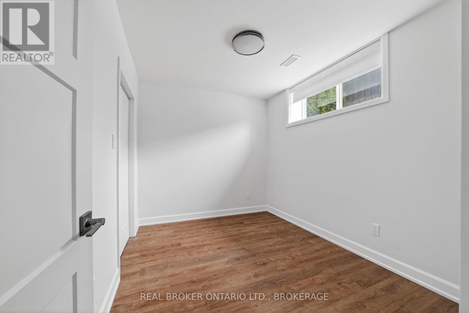 Unit #13c - 600 Second Street E Property Photo 8