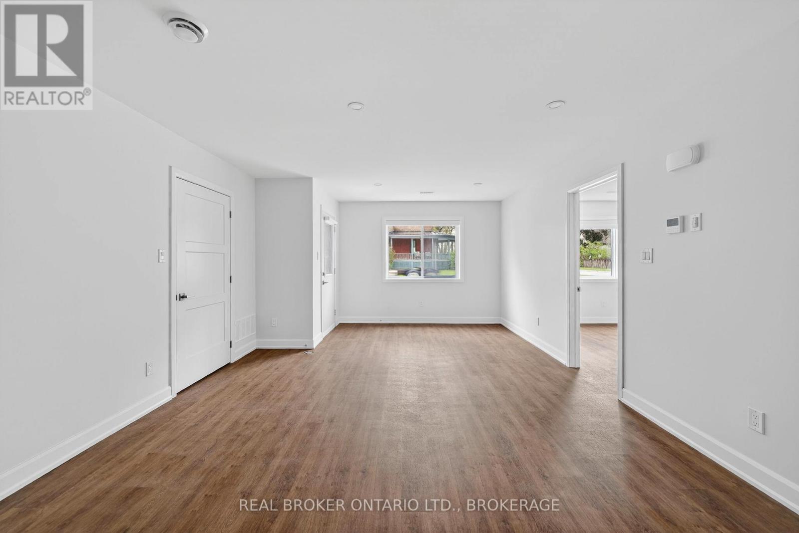 Unit #9b - 600 Second Street E Property Photo 16
