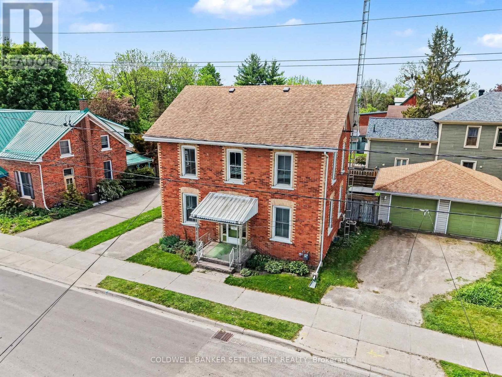 56 DRUMMOND STREET E Property Photo 1