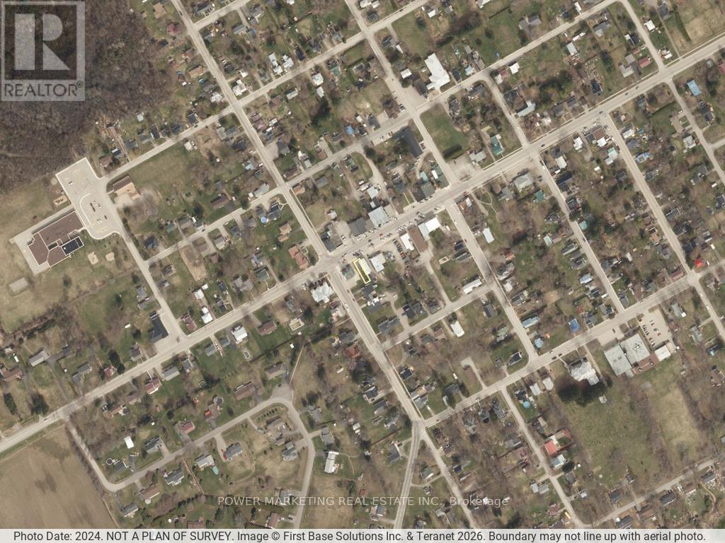 5 Main Street E Property Photo 3