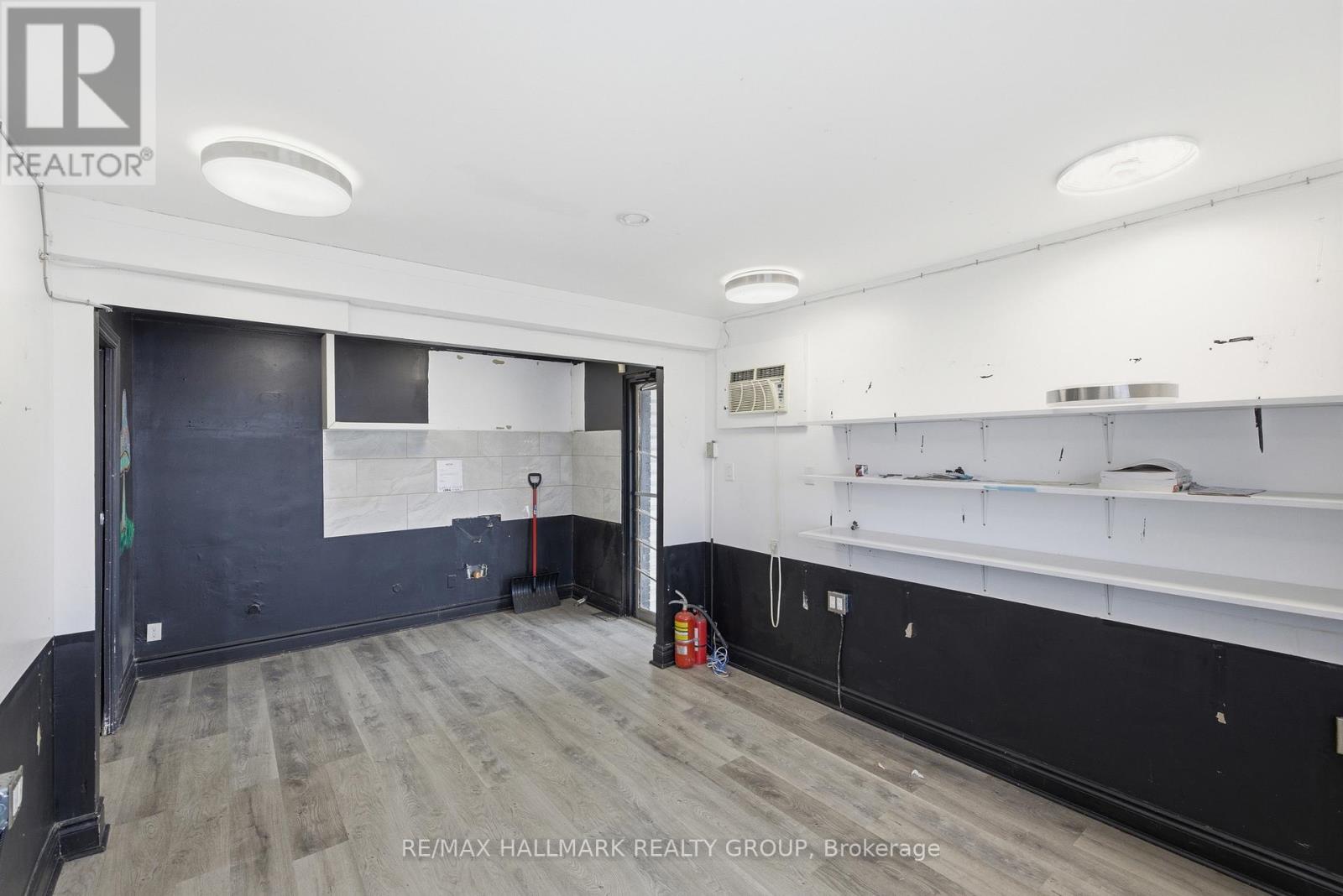 912 St Laurent Boulevard S Property Photo 12