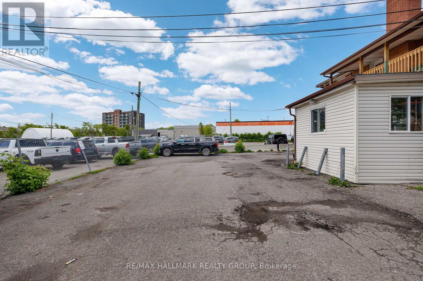 912 St Laurent Boulevard S Property Photo 48