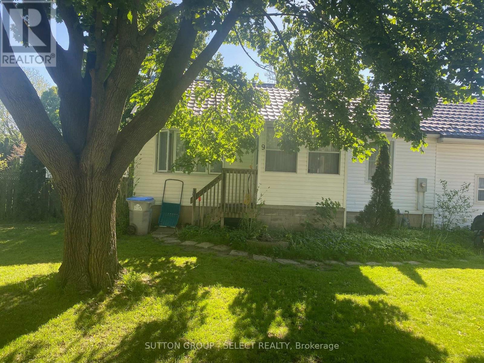 9 Prince Albert Street Property Photo 1