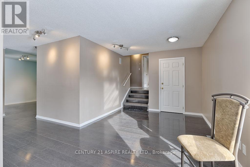 2889 Petawawa Boulevard Property Photo 9