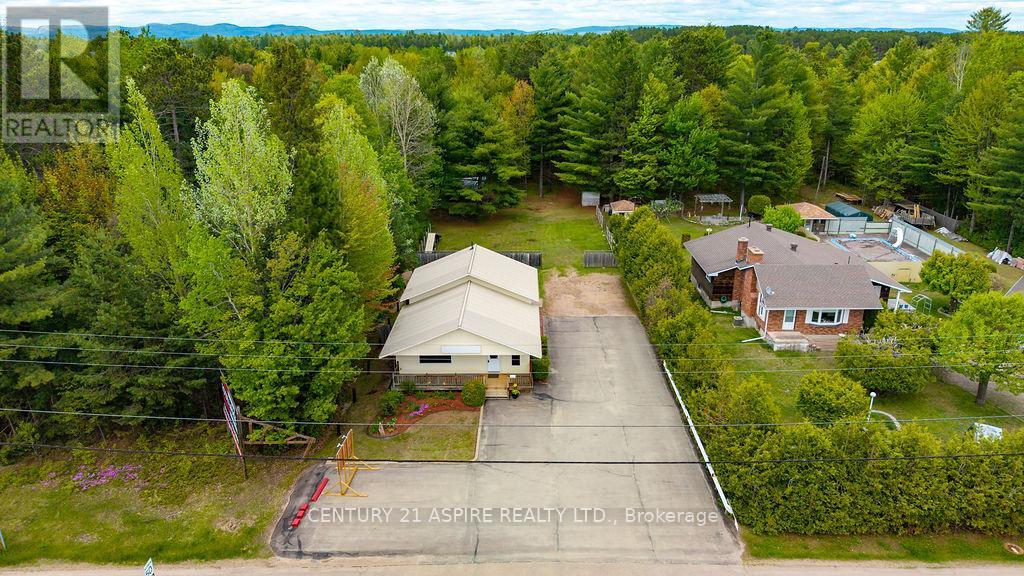 2889 Petawawa Boulevard Property Photo 37