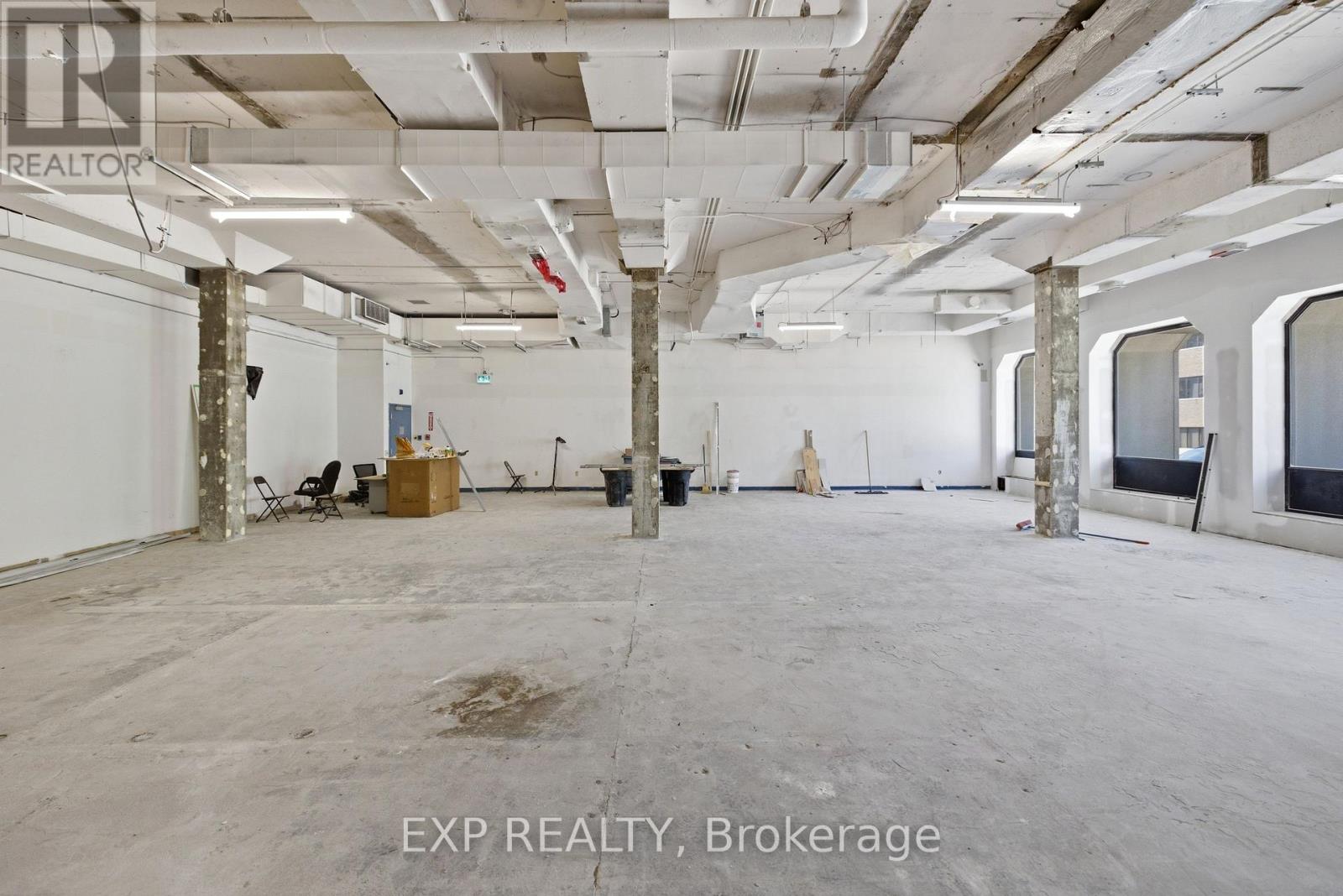 106 - 30 Duke Street W Property Photo 7