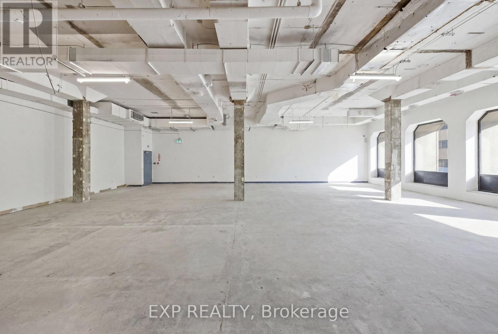 106 - 30 Duke Street W Property Photo 11