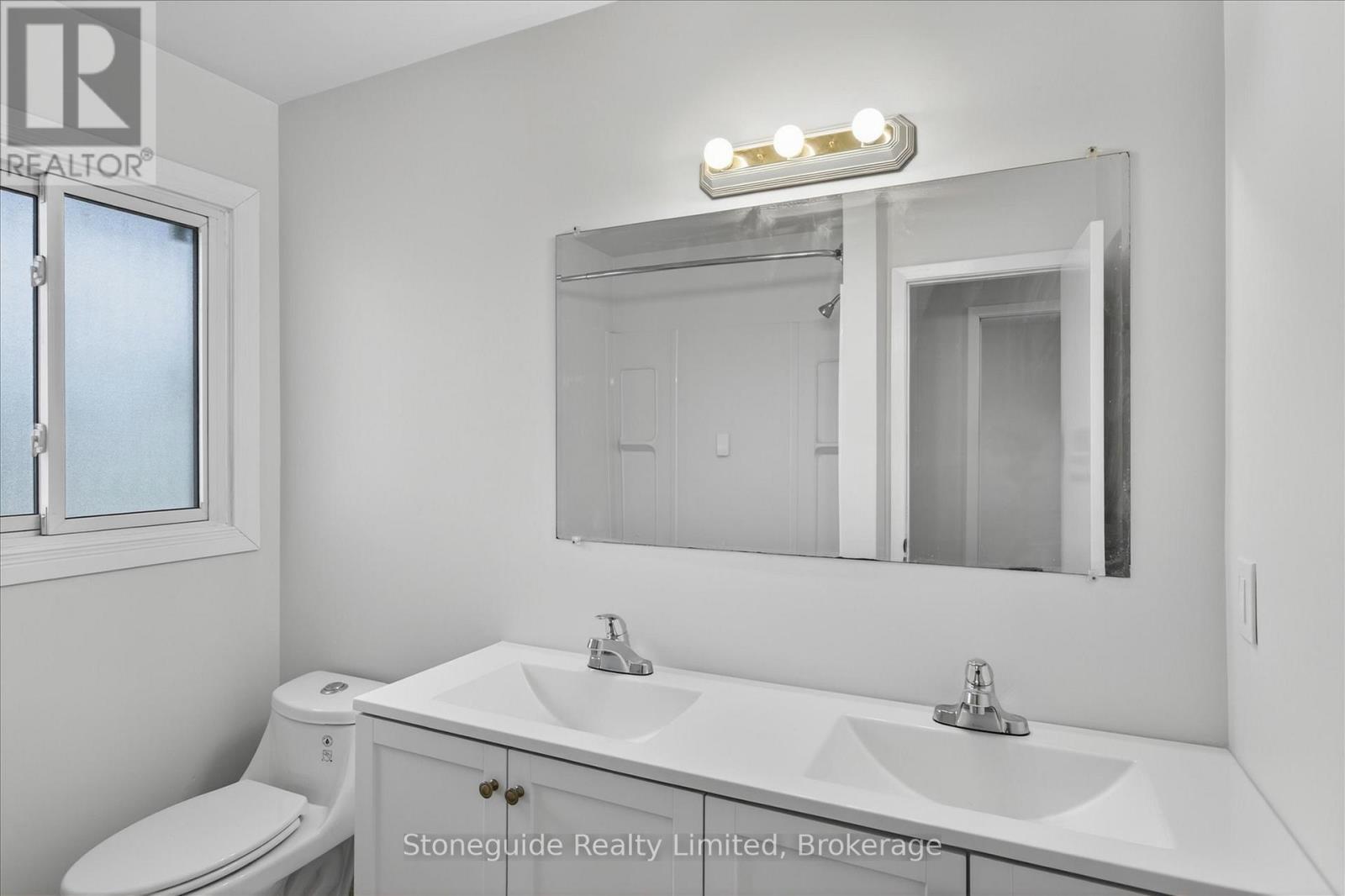 667 Skyline Road Property Photo 21