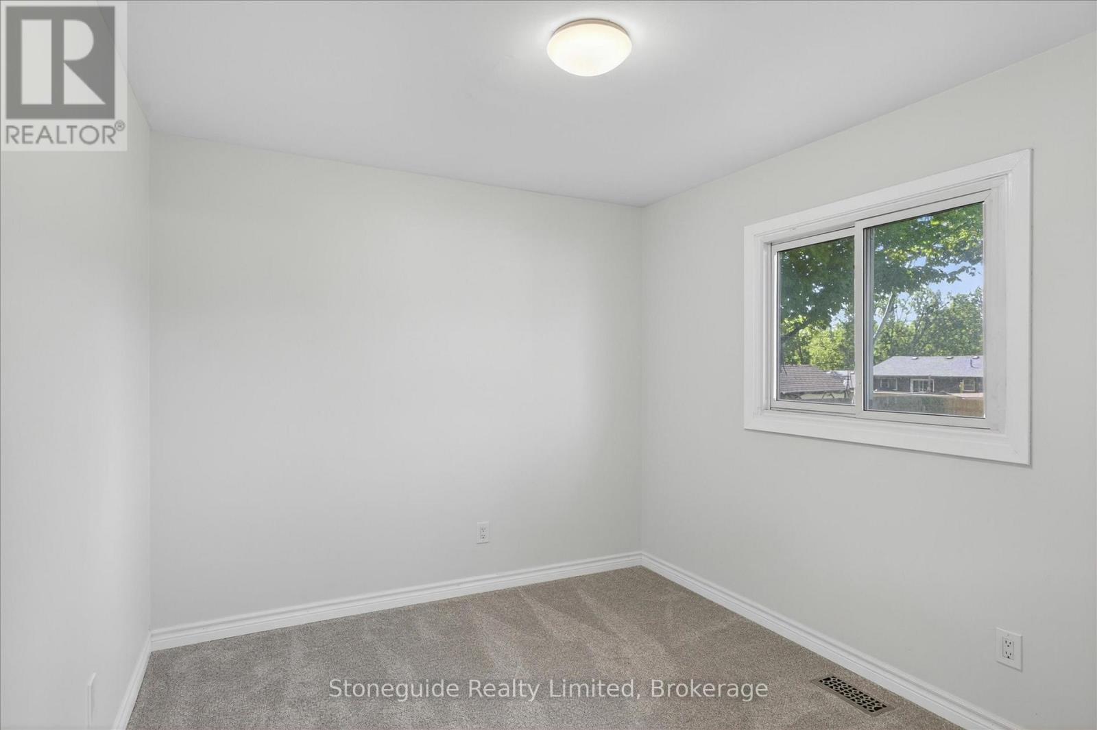 667 Skyline Road Property Photo 22