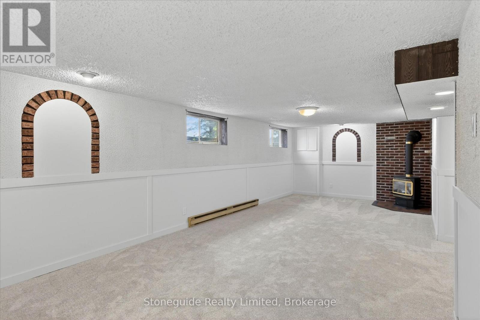 667 Skyline Road Property Photo 27