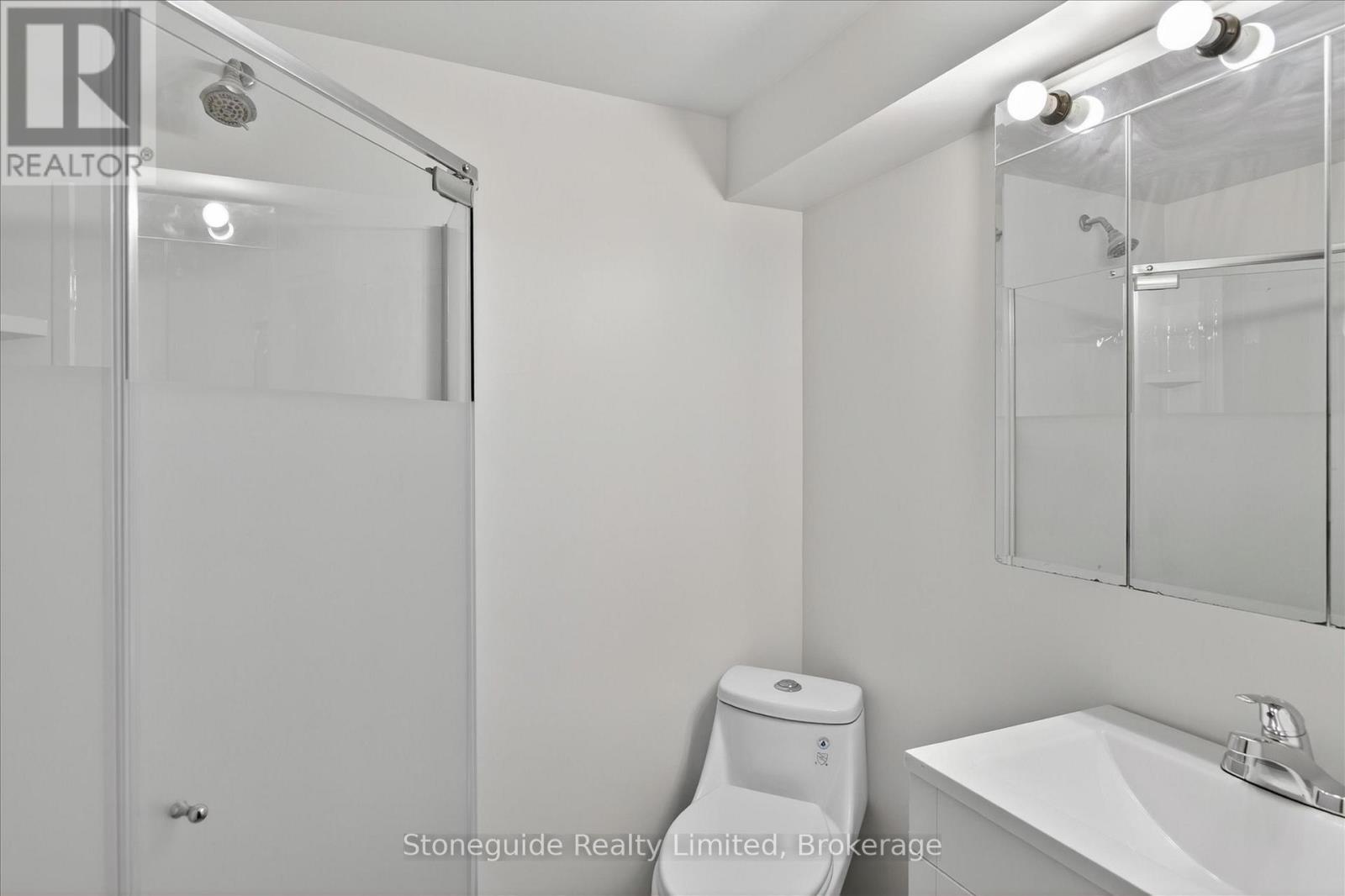 667 Skyline Road Property Photo 33