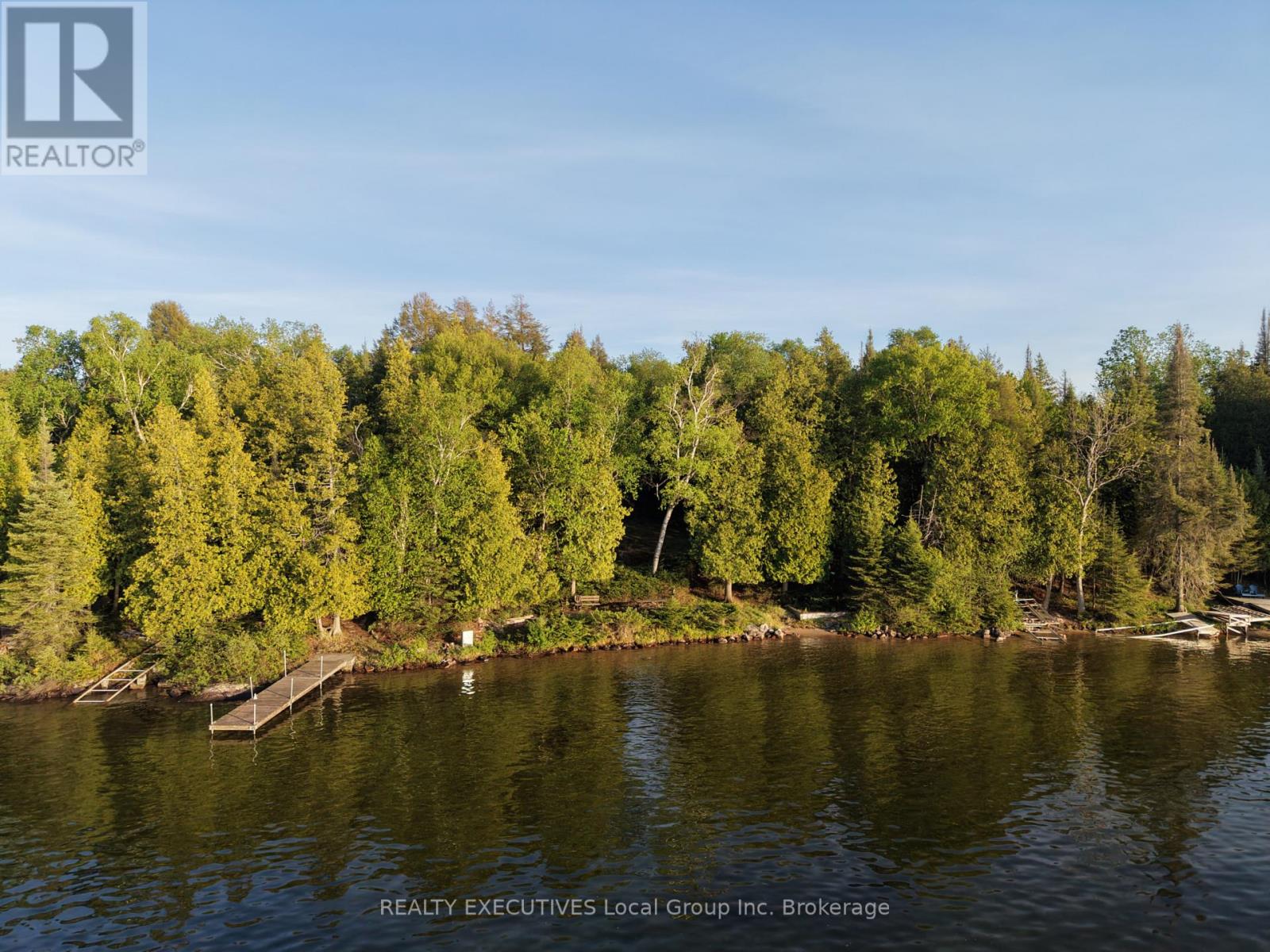 1504 Hemlock Island Property Photo 1