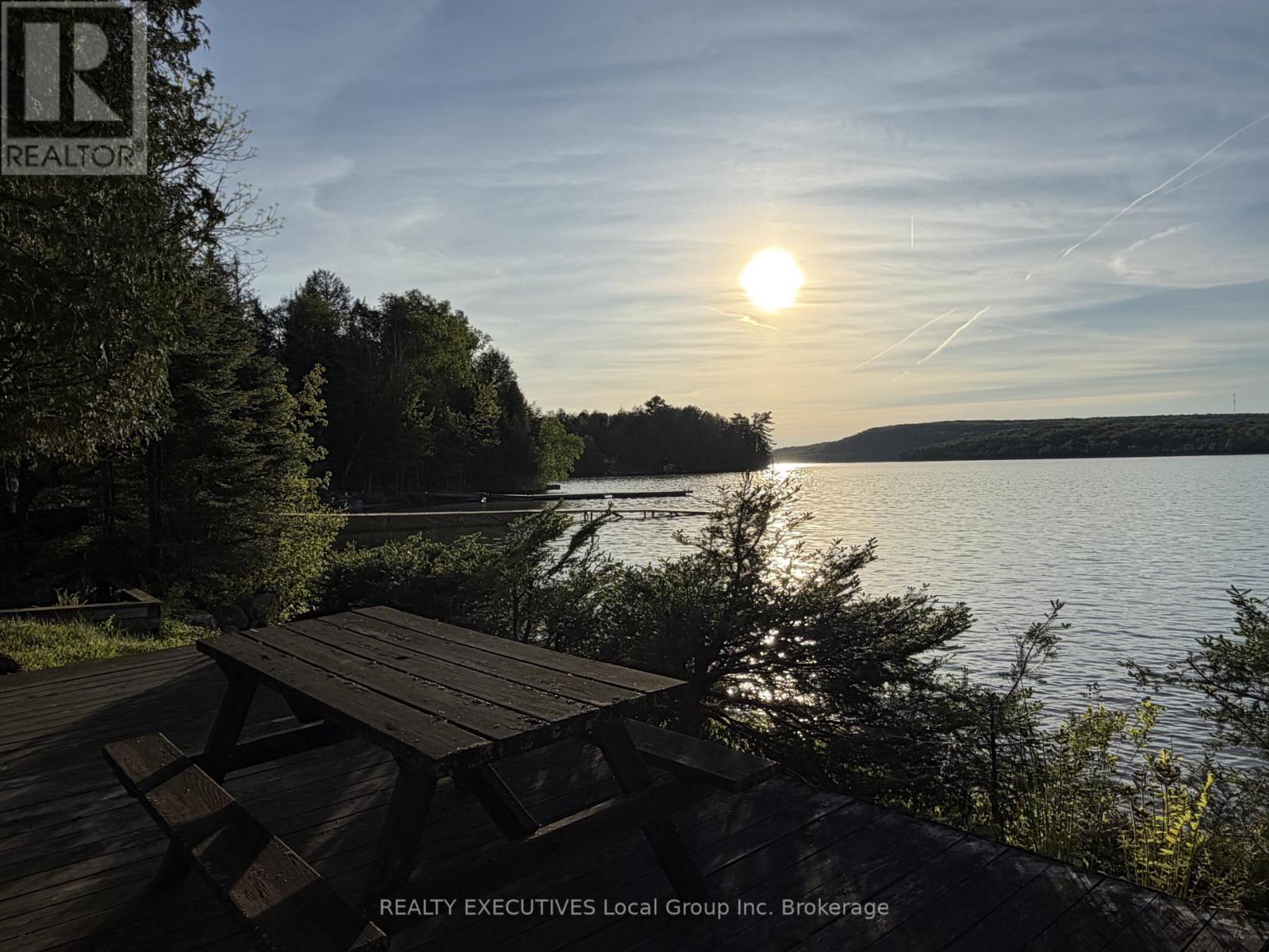 1504 Hemlock Island Property Photo 5