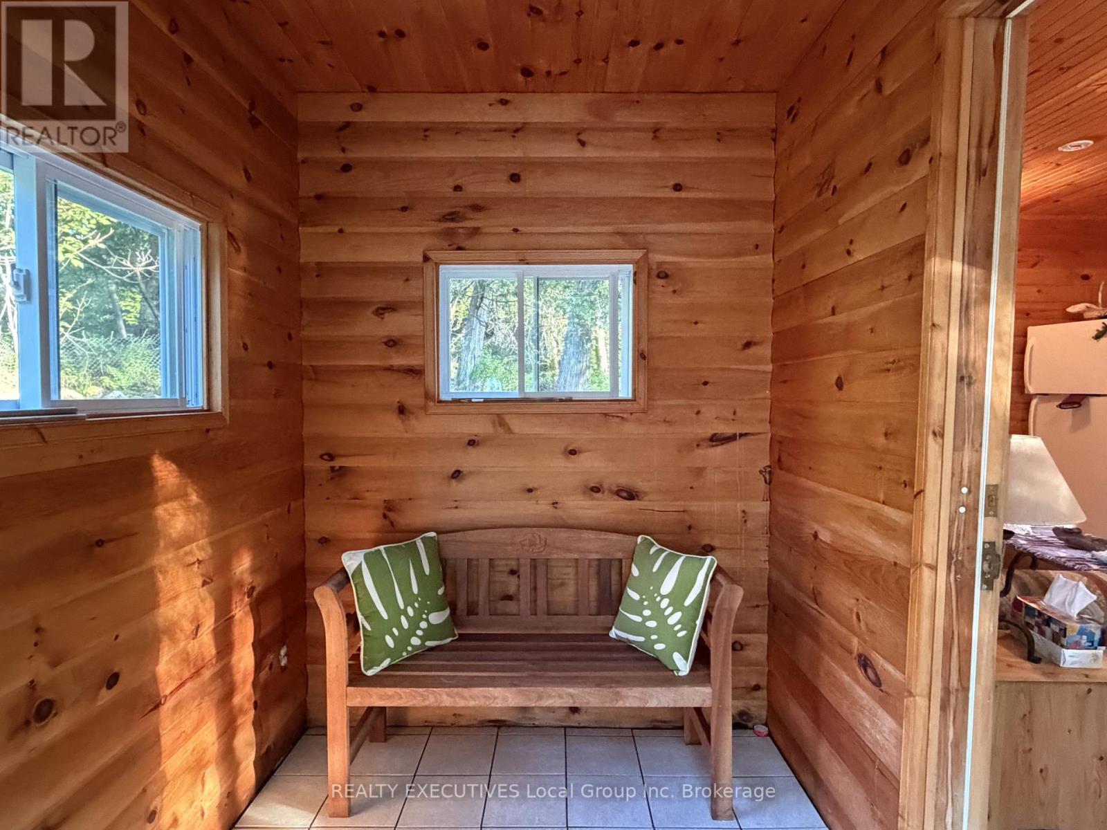1504 Hemlock Island Property Photo 8