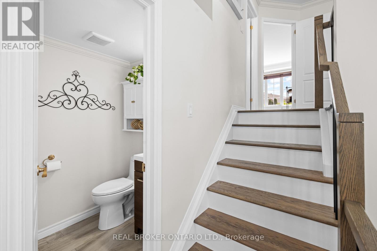 124 Macassa Circle Property Photo 22