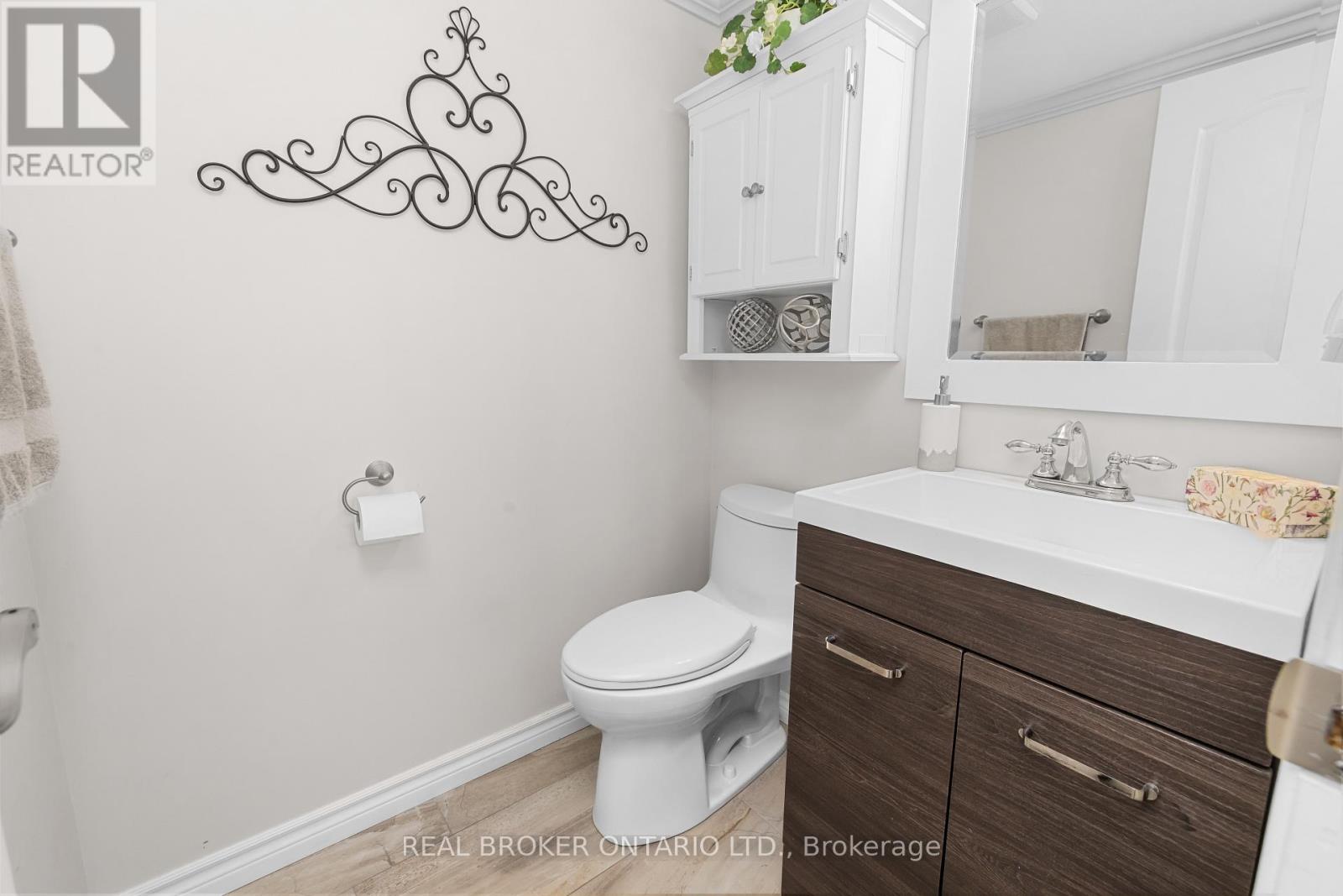 124 Macassa Circle Property Photo 24