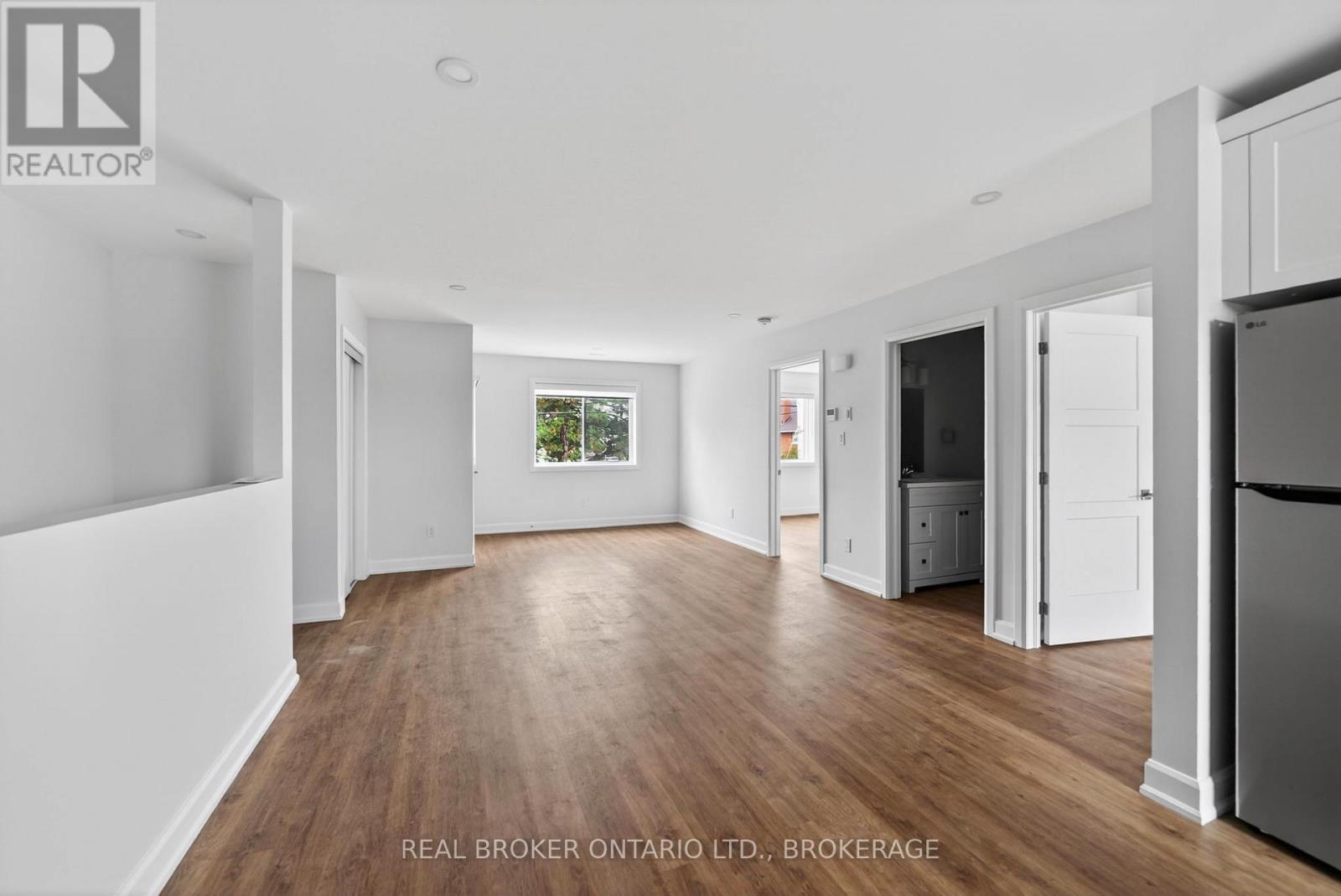 Unit #3a - 600 Second Street E Property Photo 5