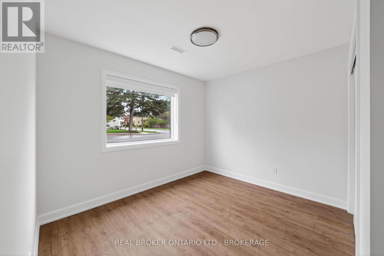 Unit #3a - 600 Second Street E Property Photo 27