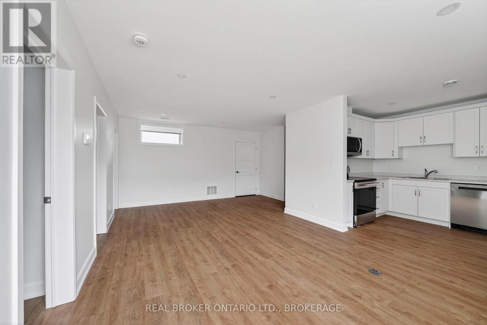 Unit #3a - 600 Second Street E Property Photo 45