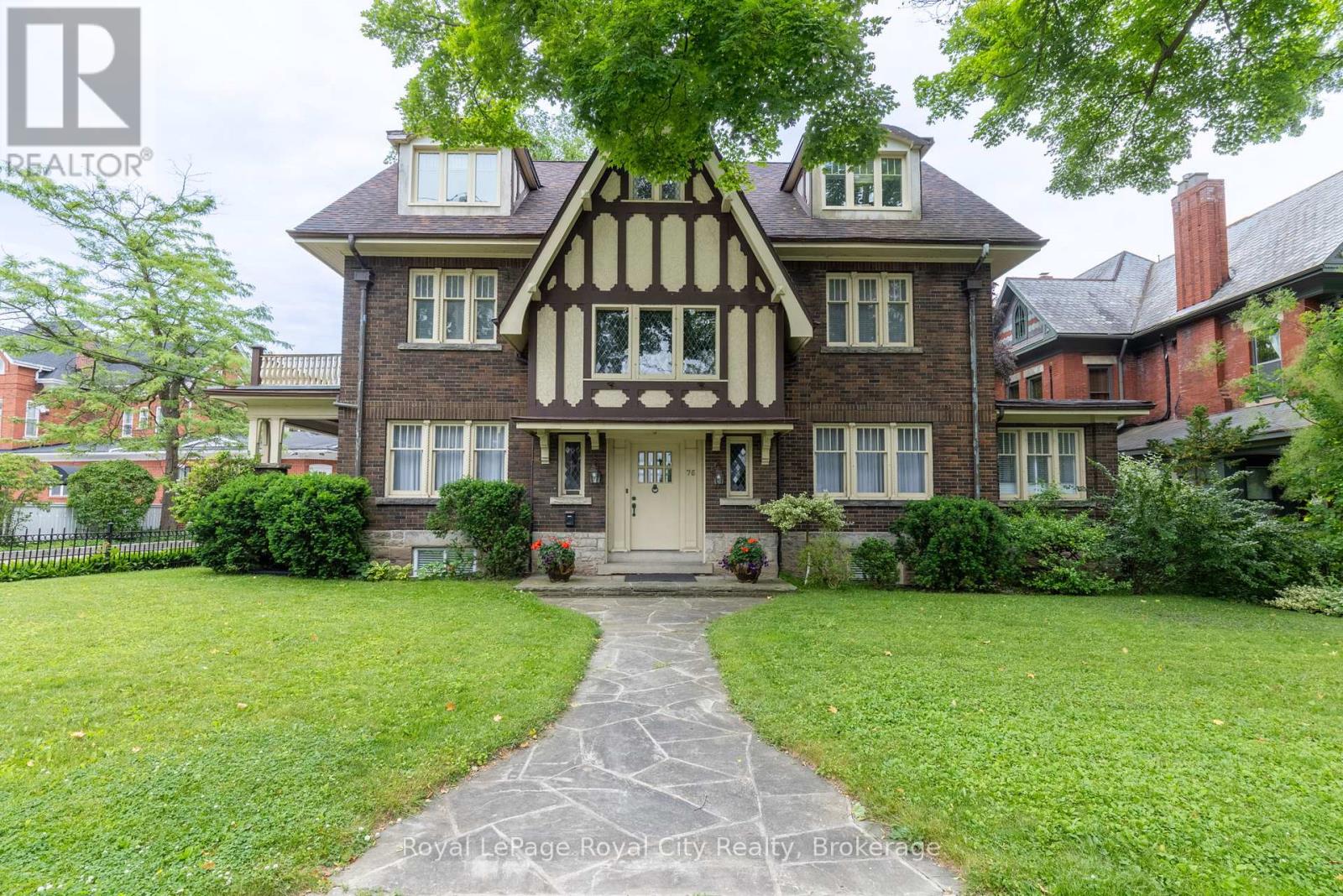 76 LONDON ROAD W
