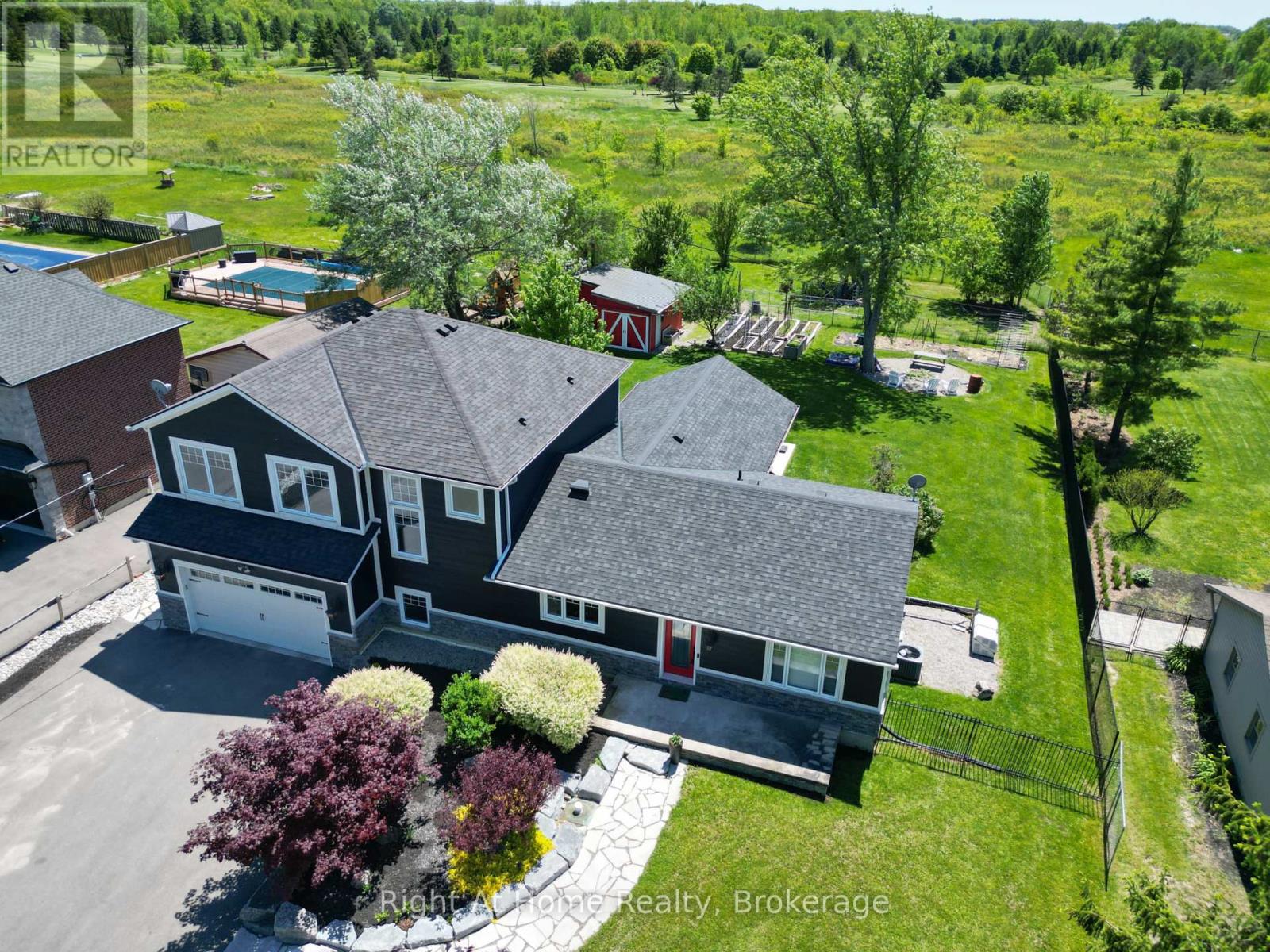 367 Golf Club Road Property Photo 2