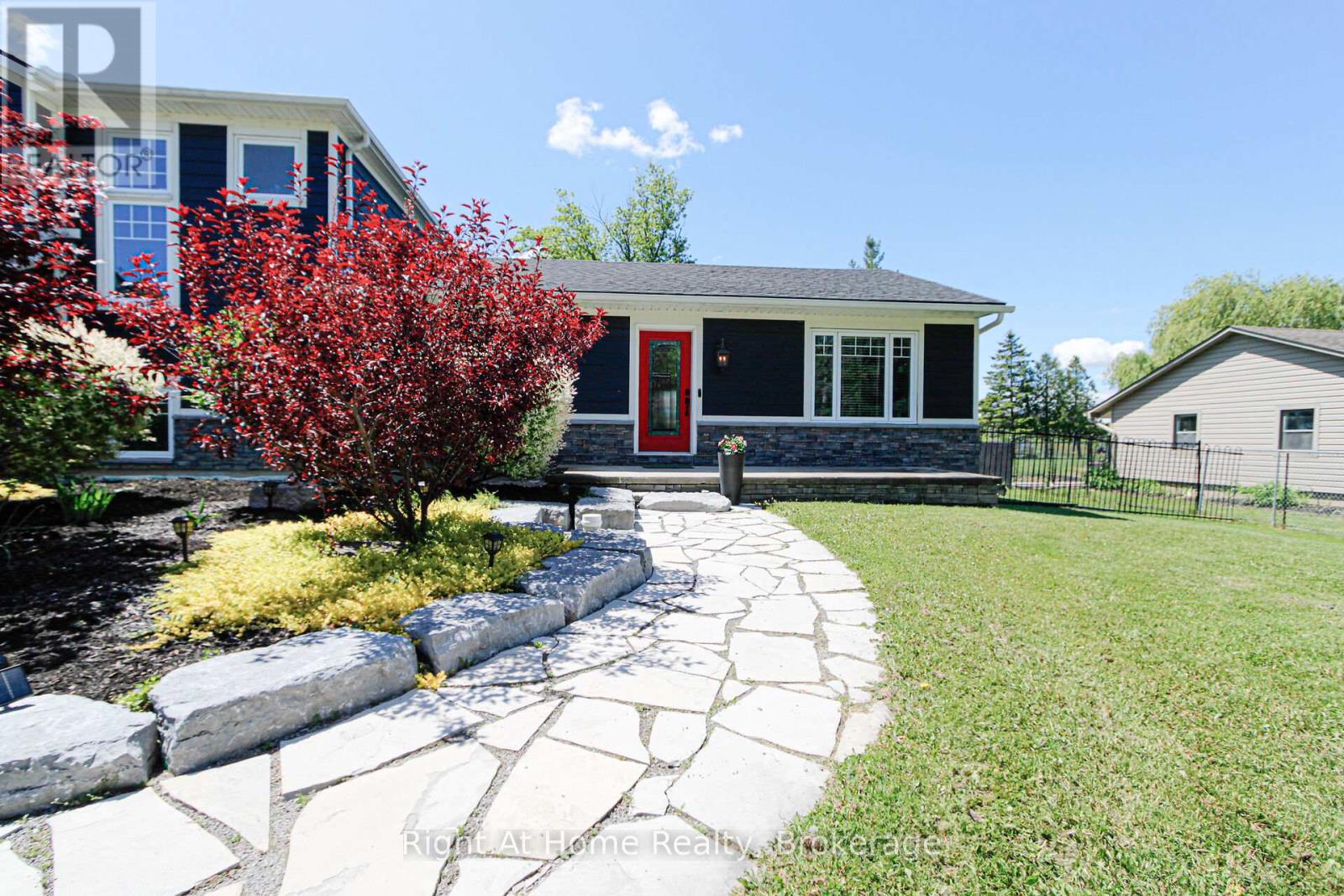 367 Golf Club Road Property Photo 3