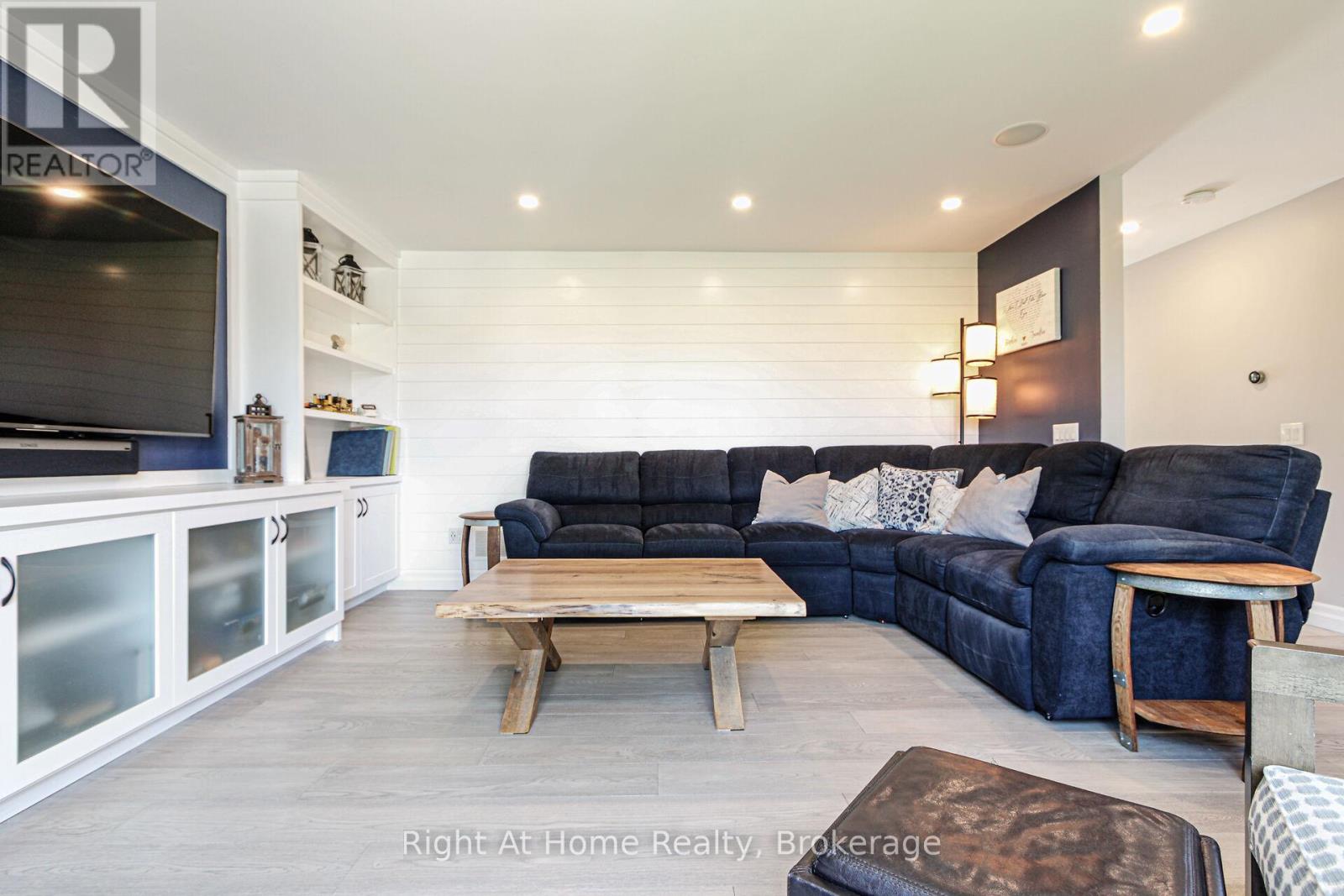 367 Golf Club Road Property Photo 7