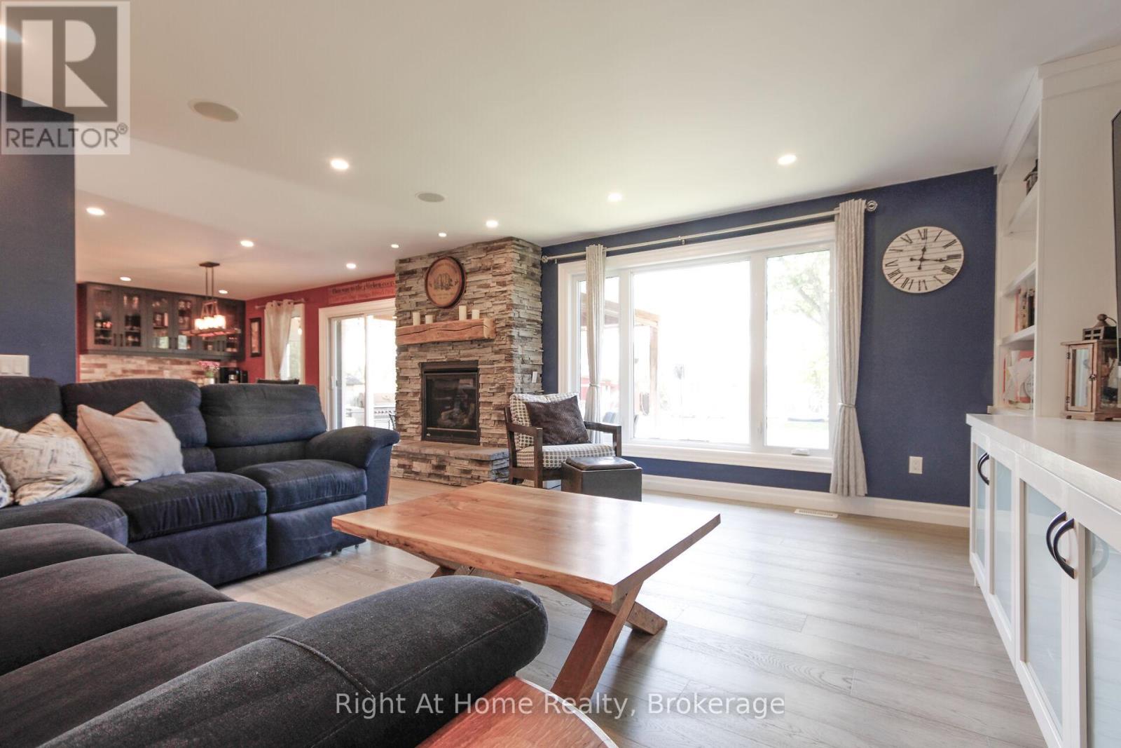 367 Golf Club Road Property Photo 8
