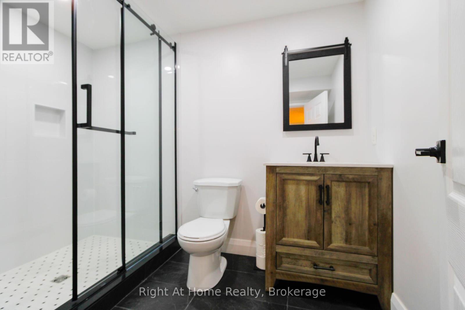 367 Golf Club Road Property Photo 32