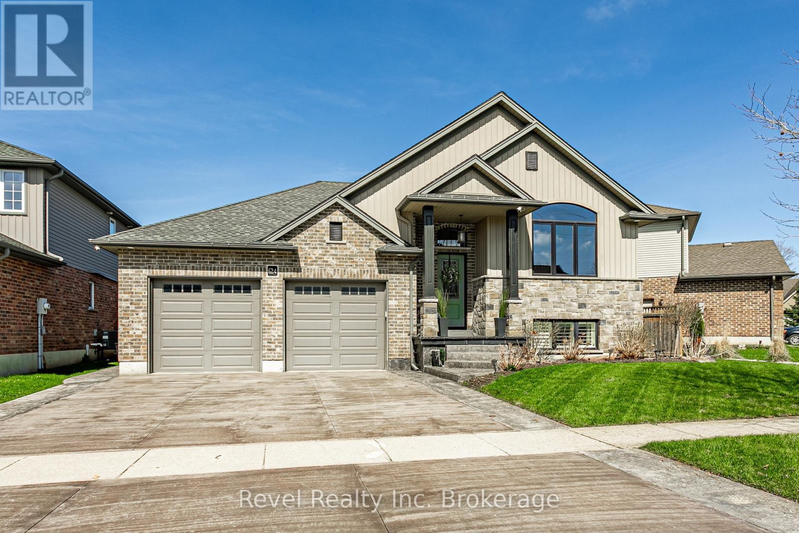 624 Halifax Road Property Photo 1