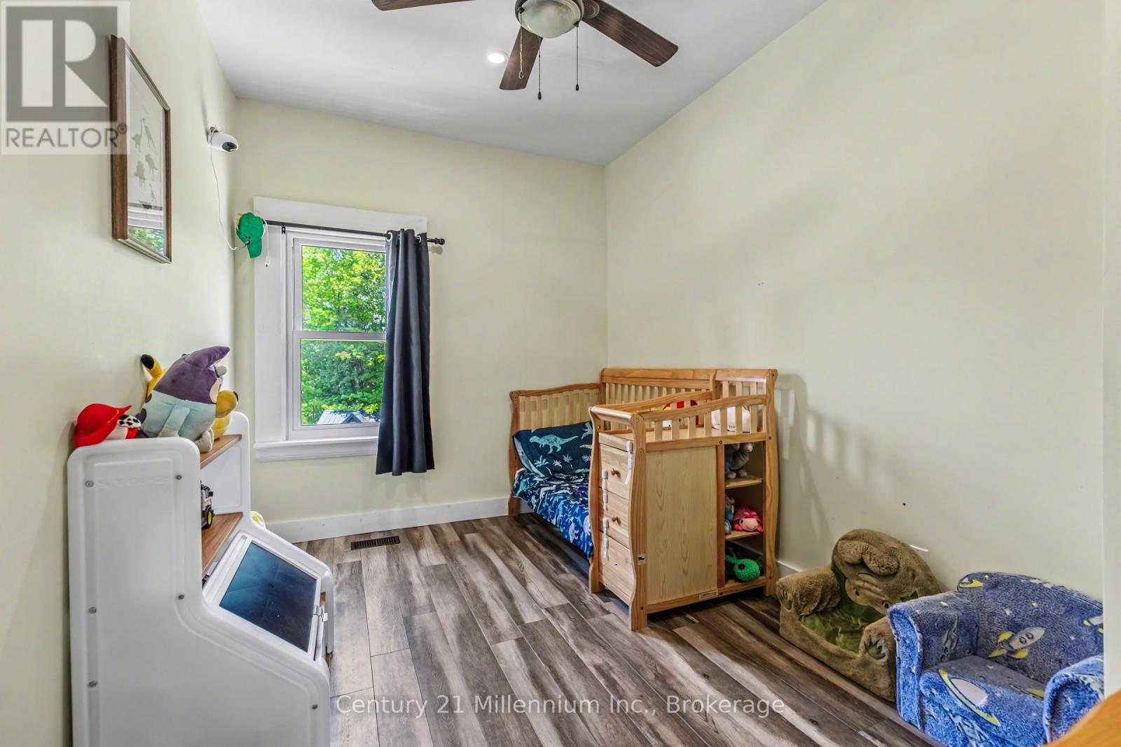 680193 Chatsworth Road 24 Property Photo 35