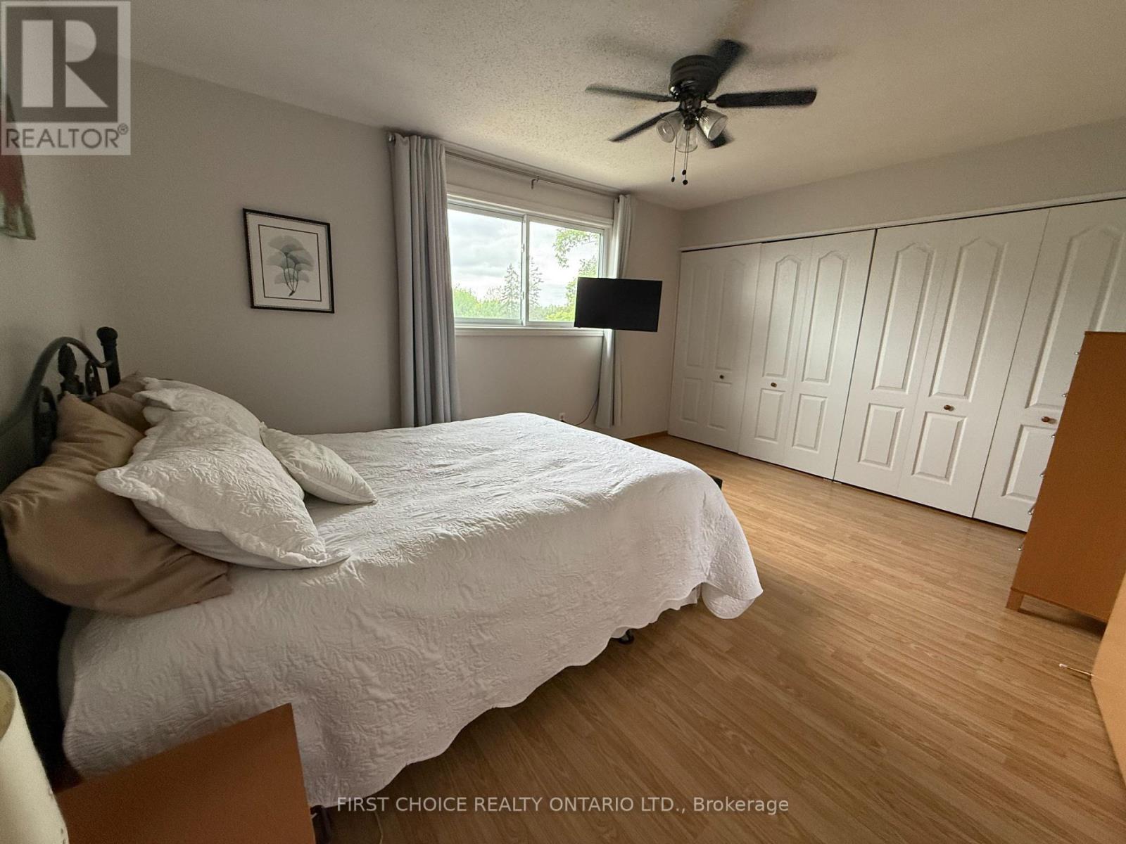13 - 6463 Colony Square Property Photo 5