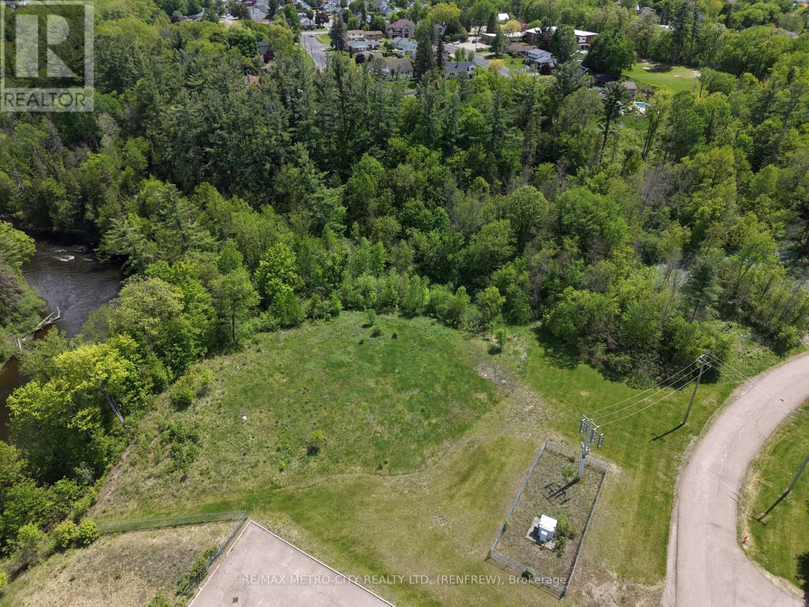 Lot 2 Mutual Avenue Property Photo 3
