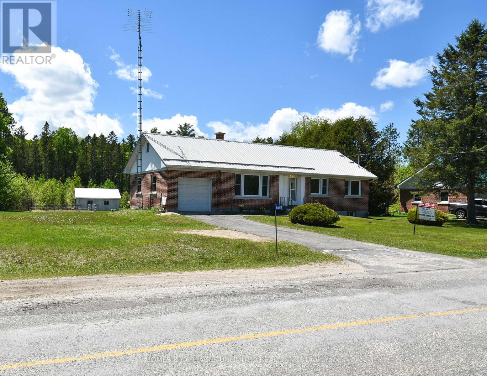 6628 Buckshot Lake Road Property Photo 1