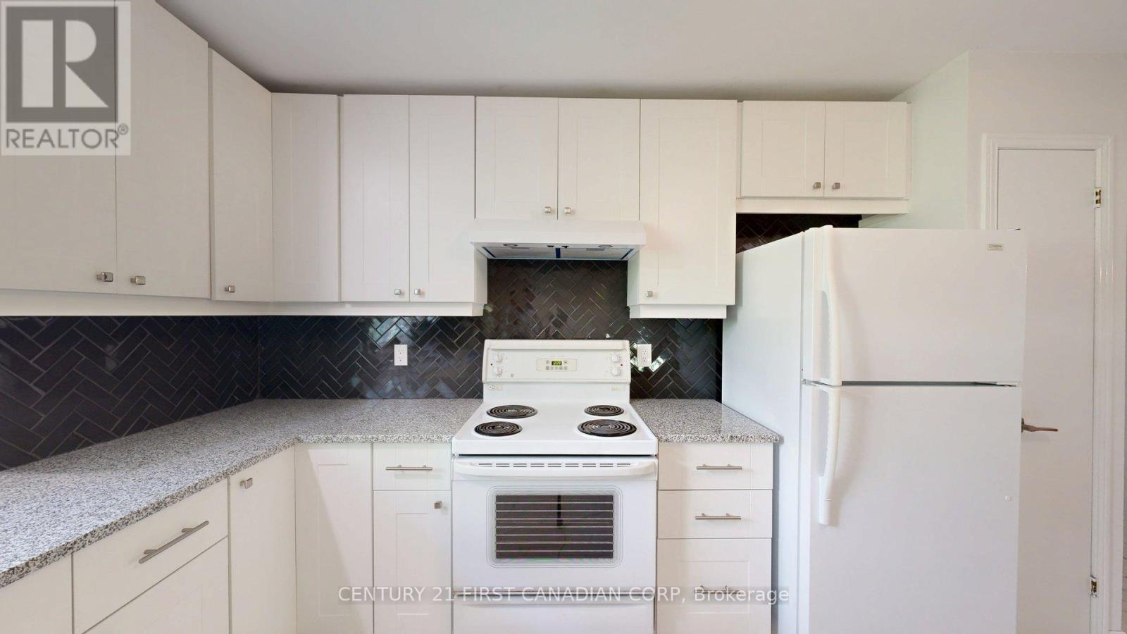 43 Walmer Gardens Property Photo 12