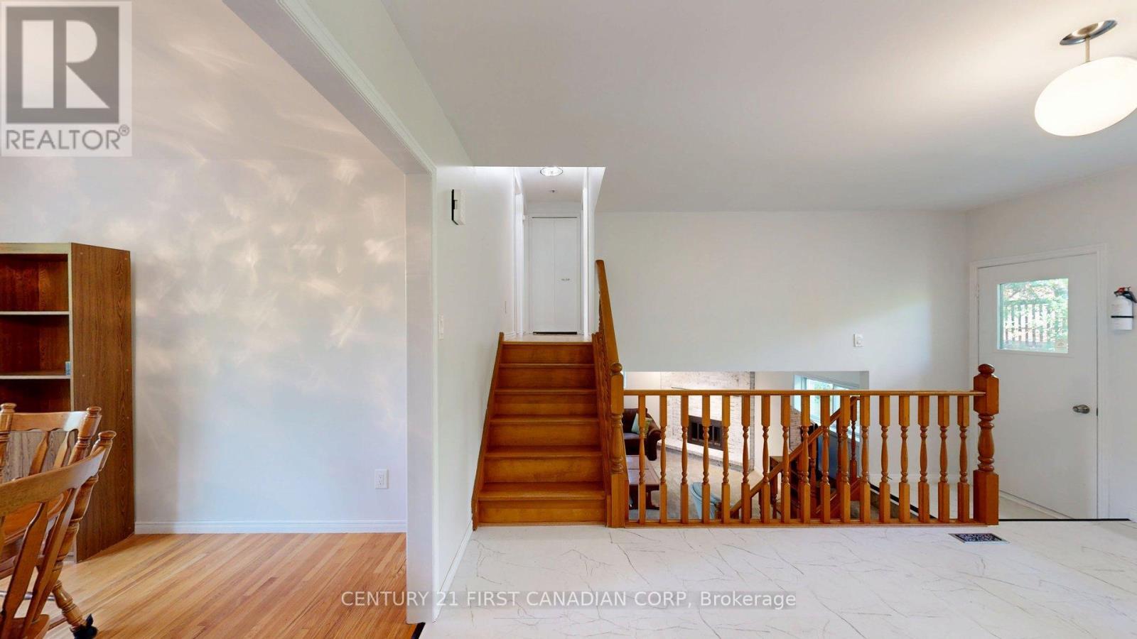 43 Walmer Gardens Property Photo 15