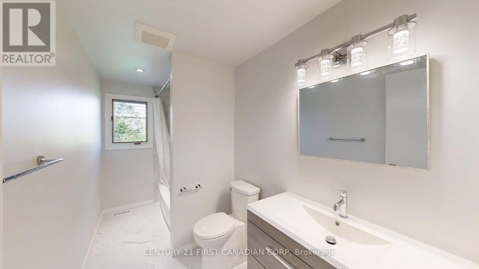 43 Walmer Gardens Property Photo 21