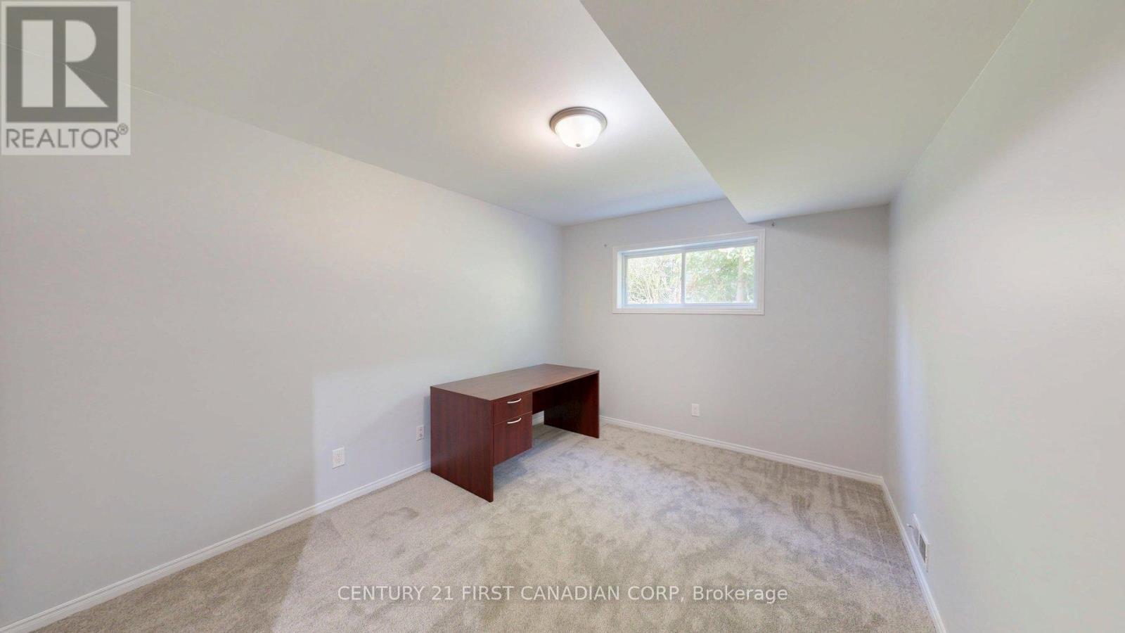 43 Walmer Gardens Property Photo 32