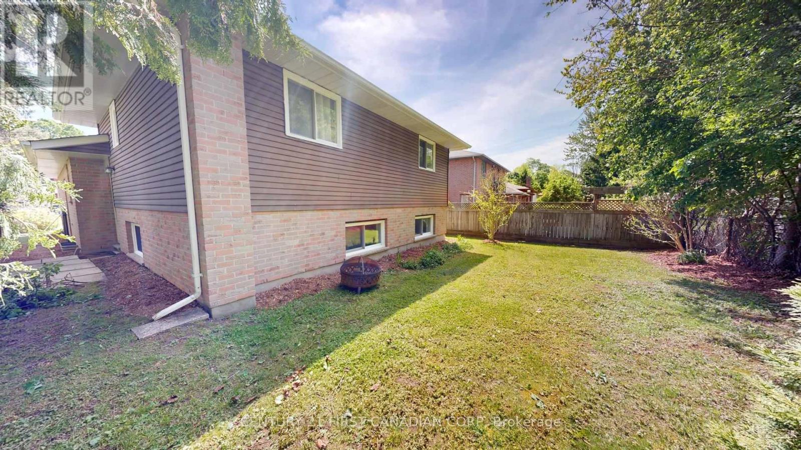43 Walmer Gardens Property Photo 40