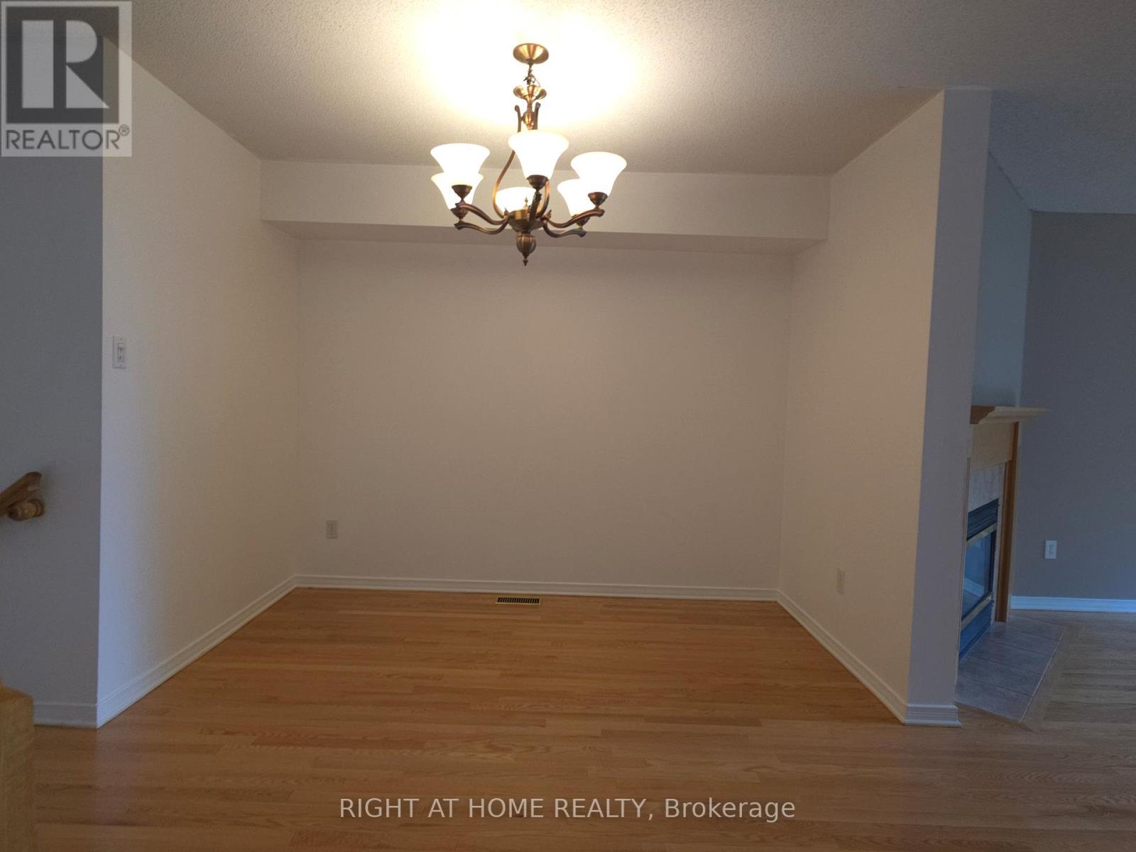 142 Lilibet Crescent E Property Photo 6