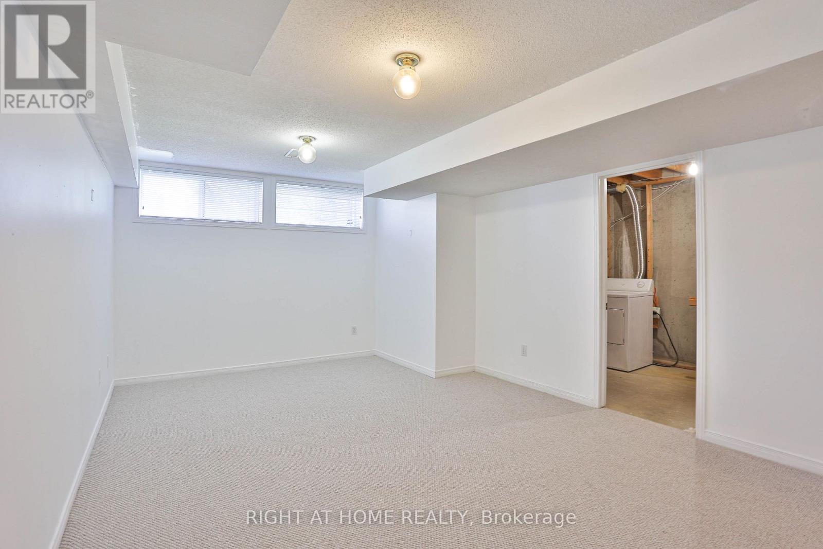 142 Lilibet Crescent E Property Photo 21